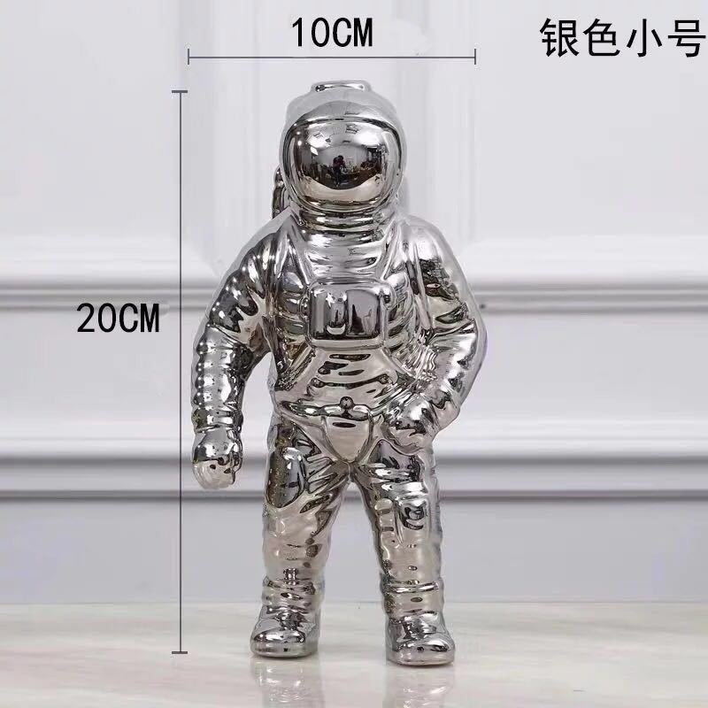 Золотая скульптура человека-космонавта, керамическая ваза, креативная современная модель космонавта, украшение, статуя, садовая столешница, украшение для дома
Золотая скульптура человека-космонавта, керамическая ваза, креативная современная модель космонавта, украшение, статуя, садовая столешница, украшение для дома