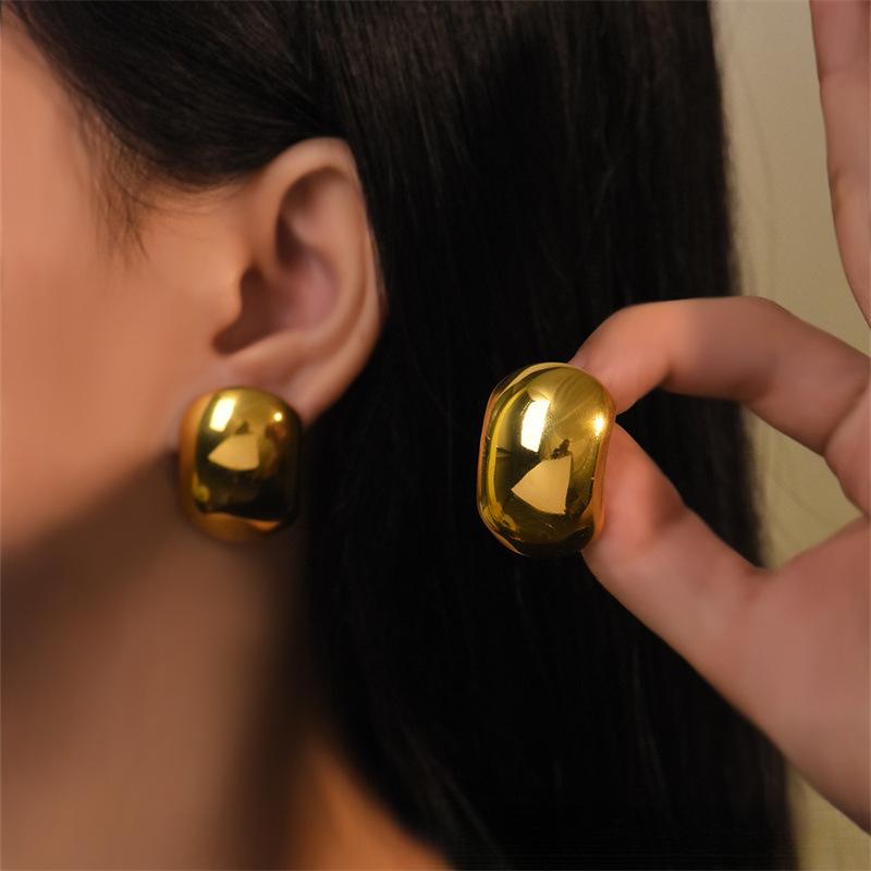 Stylish and Simple Smooth Curved Earrings Stainless Steel Temperament Versatile Color Retention High-end Sense Gold Earrings
Stylish and Simple Smooth Curved Earrings Stainless Steel Temperament Versatile Color Retention High-end Sense Gold Earrings