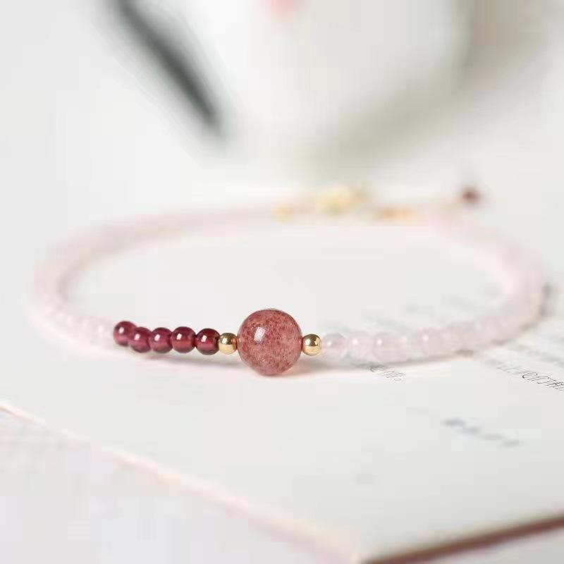 Peach Blossom Lucky Strawberry Crystal Bracelet Powder Crystal Bangles Women Fashion Jewelry accessories Gift розовый
Peach Blossom Lucky Strawberry Crystal Bracelet Powder Crystal Bangles Women Fashion Jewelry accessories Gift розовый