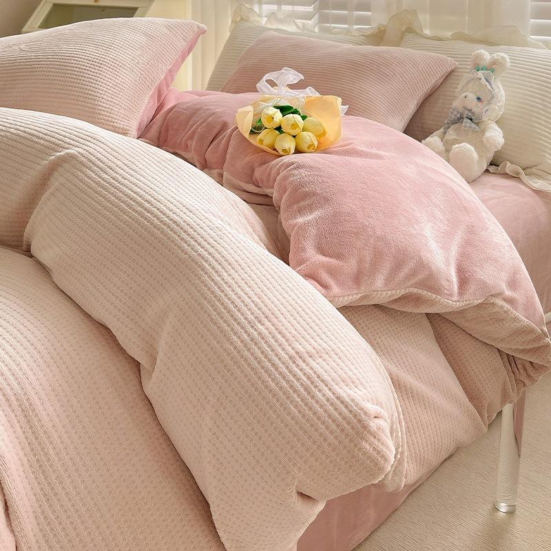 Thickened Milk Fleece Bed Four-Piece Coral Fleece Quilt Cover Double-Sided Flannel Fleece Bed Sheet Three-Piece Set 0.9/1 3pc 150 × 200 quilt
Thickened Milk Fleece Bed Four-Piece Coral Fleece Quilt Cover Double-Sided Flannel Fleece Bed Sheet Three-Piece Set 0.9/1 3pc 150 × 200 quilt