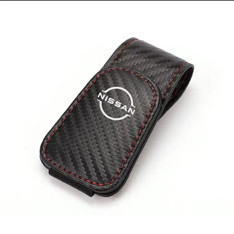 Car Supplies Magnetic Leather Sunglasses Clip-on Car Sun Visor For Nissan J10 X-Trail Qashqai Juke Leaf Micra NOTE Patrol nismo
Car Supplies Magnetic Leather Sunglasses Clip-on Car Sun Visor For Nissan J10 X-Trail Qashqai Juke Leaf Micra NOTE Patrol nismo