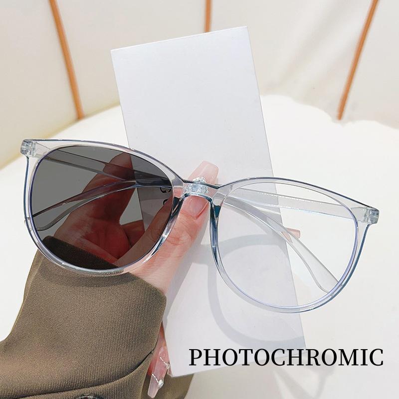 Color Changing Presbyopia Glasses for Women Oversized Frame Anti Blue Light Photochromic Reading Glasses New Trend Eyewear
Color Changing Presbyopia Glasses for Women Oversized Frame Anti Blue Light Photochromic Reading Glasses New Trend Eyewear