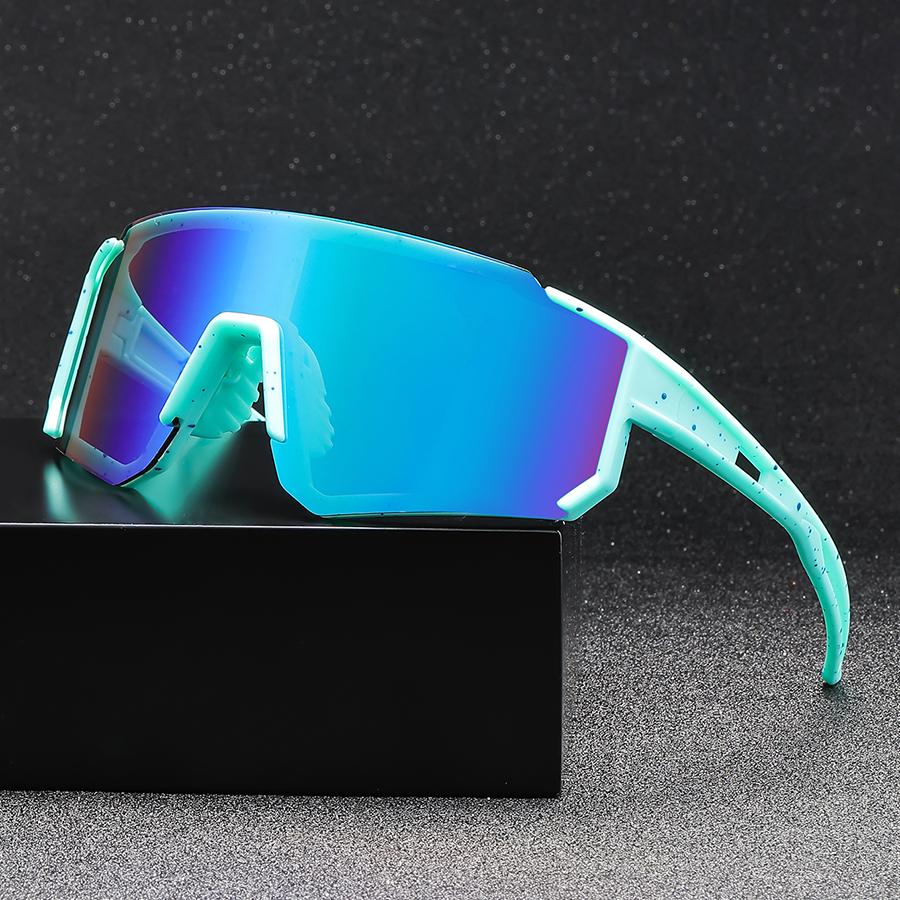 Модні повсякденні сонцезахисні окуляри для занять спортом на відкритому повітрі, підходять для їзди на велосипеді та водіння - Стильний захист очей зелений
Модні повсякденні сонцезахисні окуляри для занять спортом на відкритому повітрі, підходять для їзди на велосипеді та водіння - Стильний захист очей зелений