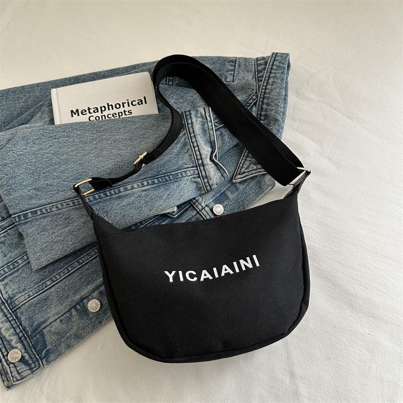 Super fire small bag women s 2025 new casual messenger bag light luxury niche high-end canvas bag women s small square bag чёрный
Super fire small bag women s 2025 new casual messenger bag light luxury niche high-end canvas bag women s small square bag чёрный