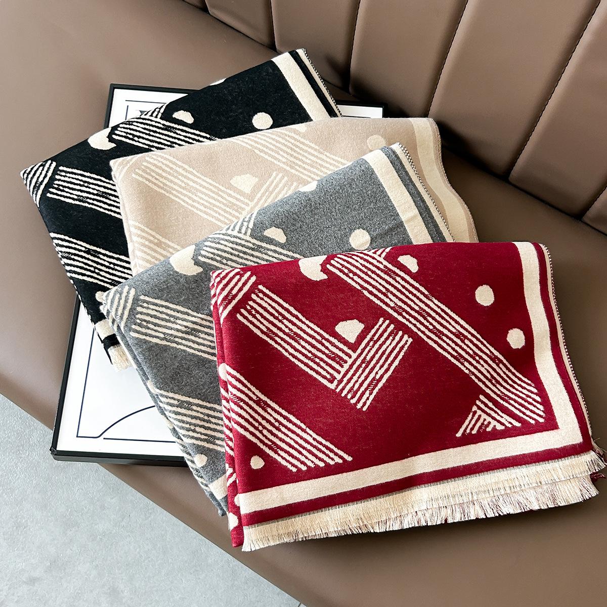 Korean Style Dual-Use Women s Scarf: Warm, Thick, Versatile Shawl for Autumn/Winter Travel 180 вина червоного кольору
Korean Style Dual-Use Women s Scarf: Warm, Thick, Versatile Shawl for Autumn/Winter Travel 180 вина червоного кольору