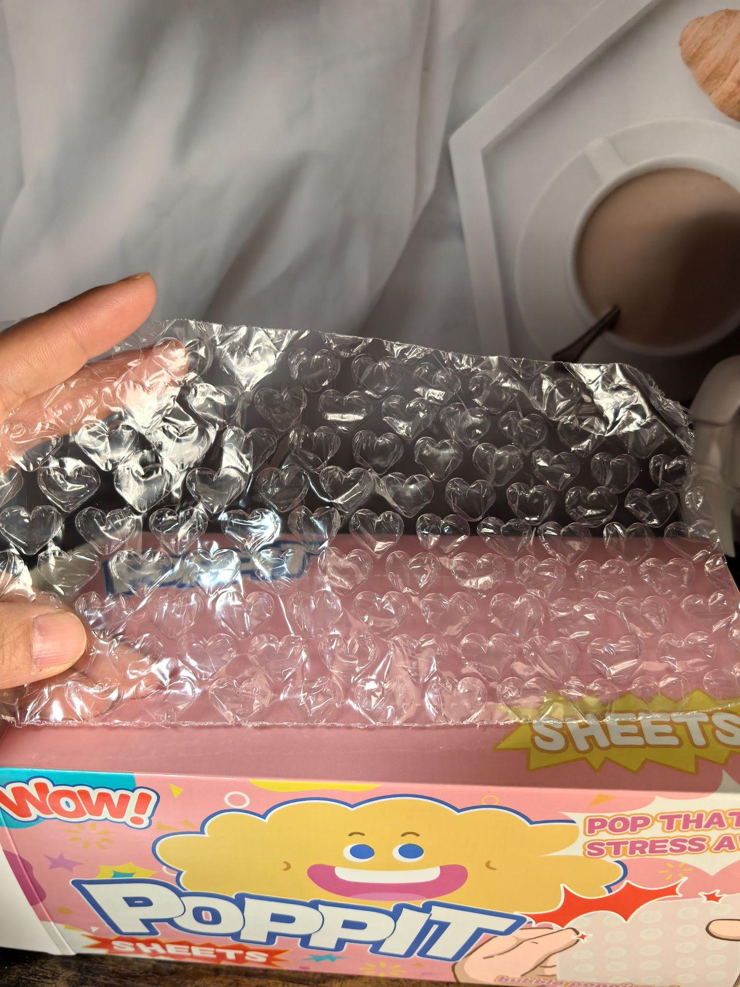 Bubble paper, drawstring paper, toy bubble paper film B рожевий
Bubble paper, drawstring paper, toy bubble paper film B рожевий