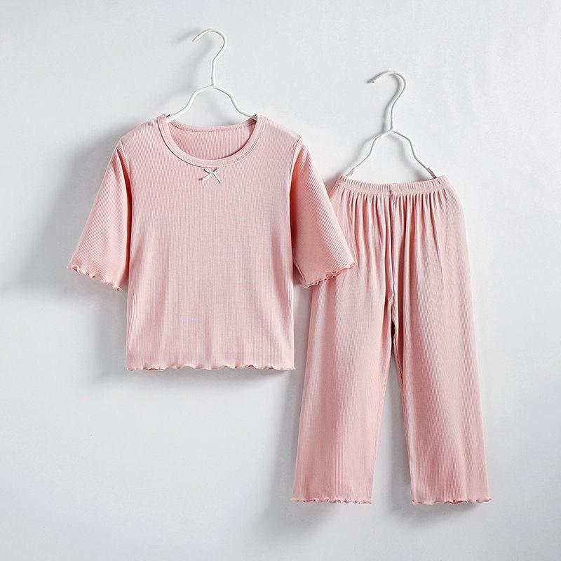 Summer Girls Ice Silk Pajama Set: Thin Short-Sleeve Modal Loungewear for Kids, Perfect for Air-Conditioned Rooms 120 cm
Summer Girls Ice Silk Pajama Set: Thin Short-Sleeve Modal Loungewear for Kids, Perfect for Air-Conditioned Rooms 120 cm