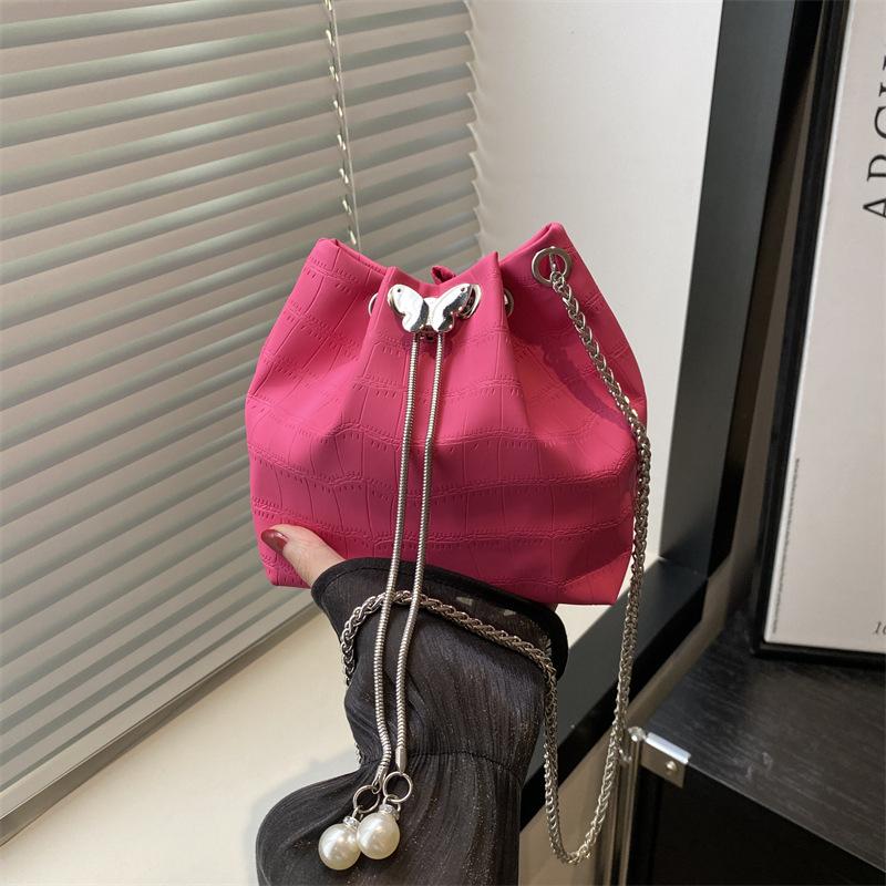 Летняя новая популярная эстетичная повседневная простая модная цепочка сумка-ведро через плечо для通勤, легкая сумка роза розовый
Летняя новая популярная эстетичная повседневная простая модная цепочка сумка-ведро через плечо для通勤, легкая сумка роза розовый