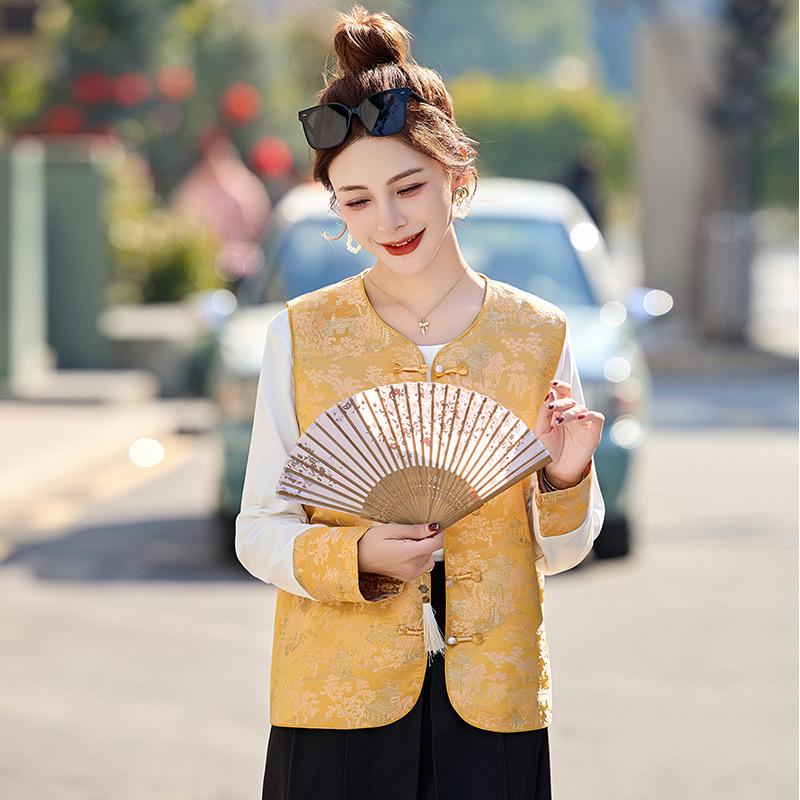 Chinese Style Frog Button Embroidered Two-Piece Set: Long Sleeve T-shirt & Vest for Women - Spring 2025 XL 62.5-70 kg жёлтый
Chinese Style Frog Button Embroidered Two-Piece Set: Long Sleeve T-shirt & Vest for Women - Spring 2025 XL 62.5-70 kg жёлтый