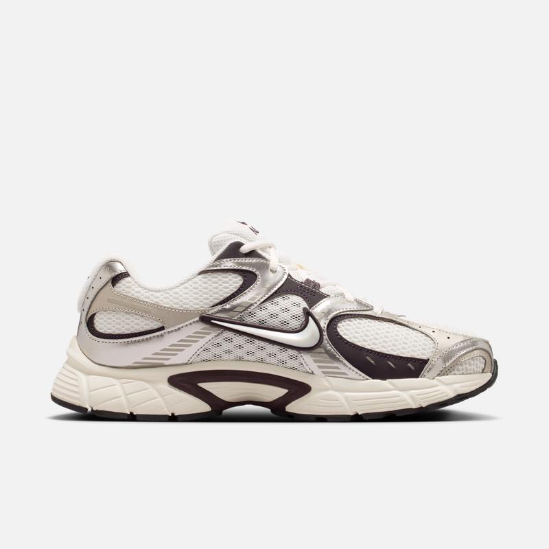 Nike Men s Lightweight Breathable Running Shoes for Summer Grip-enhancing Design NIKE V5 RNR HJ5228 35.5 серый/белый
Nike Men s Lightweight Breathable Running Shoes for Summer Grip-enhancing Design NIKE V5 RNR HJ5228 35.5 серый/белый