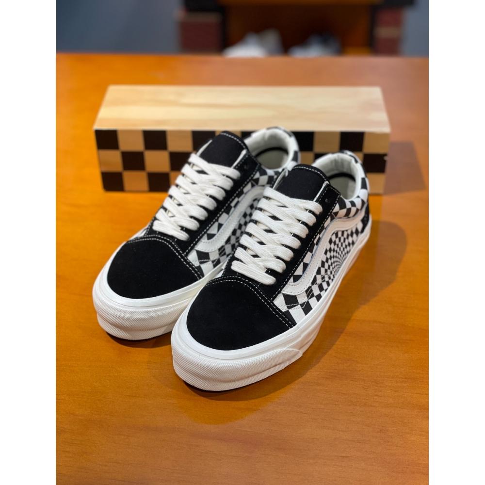 Vans Кроссовки унисекс Old School Mte Radial Chuckerboard Black Vn000cy2t5o blacks/220
Vans Кроссовки унисекс Old School Mte Radial Chuckerboard Black Vn000cy2t5o blacks/220