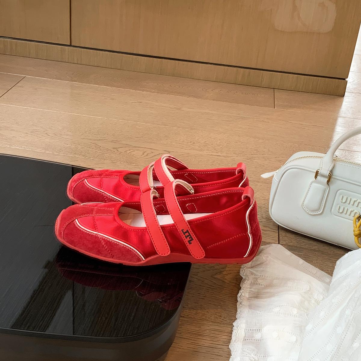 Виноградная мама имеет то же место~ увеличение роста на 4 см~ дышащие с двойной липучкой, омолаживающие кожаные туфли с неглубоким вырезом, повседневные туфли для моральной подготовки f 34
Виноградная мама имеет то же место~ увеличение роста на 4 см~ дышащие с двойной липучкой, омолаживающие кожаные туфли с неглубоким вырезом, повседневные туфли для моральной подготовки f 34