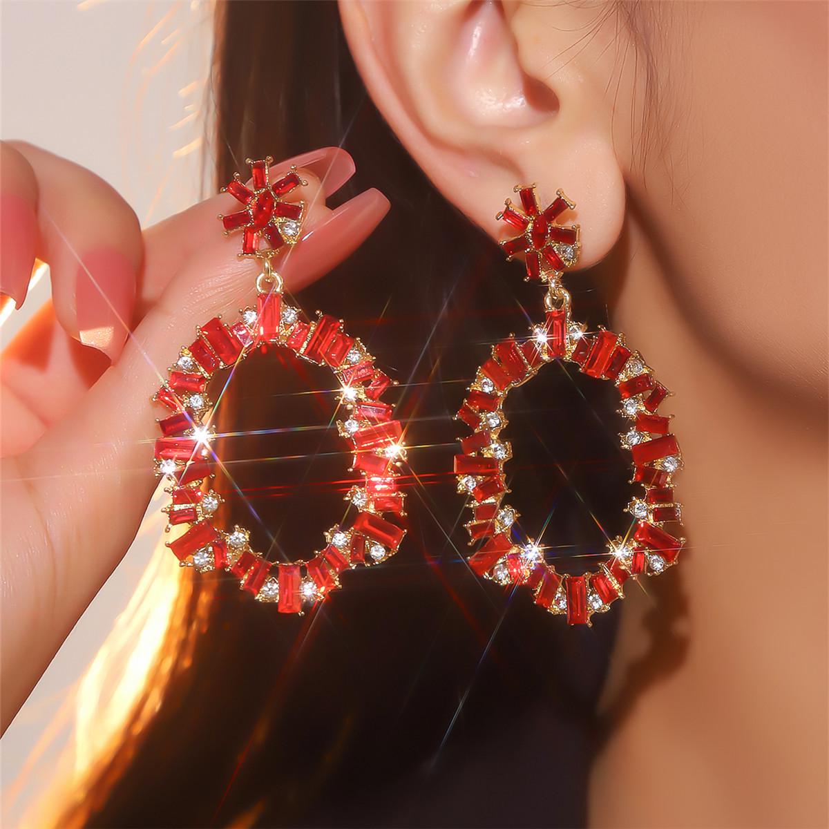 Luxurious Geometric Glass Rhinestone Earrings - Women s Shiny, Irregular Round Ear Jewelry
Luxurious Geometric Glass Rhinestone Earrings - Women s Shiny, Irregular Round Ear Jewelry