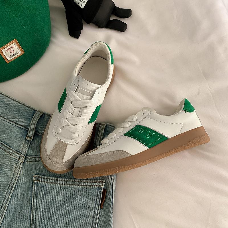 Leather EPT retro women s shoes spring new flat bottom women s versatile casual sports shoes white shoes 40 чорний
Leather EPT retro women s shoes spring new flat bottom women s versatile casual sports shoes white shoes 40 чорний