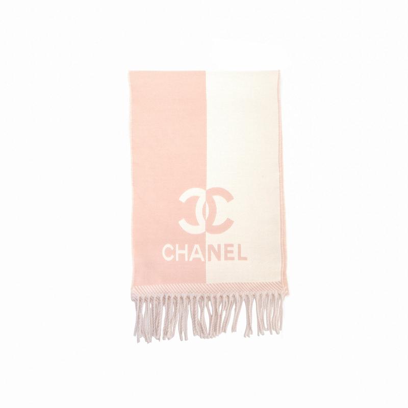CHANEL color block letter logo design wool wool scarf women s pink рожевий
CHANEL color block letter logo design wool wool scarf women s pink рожевий