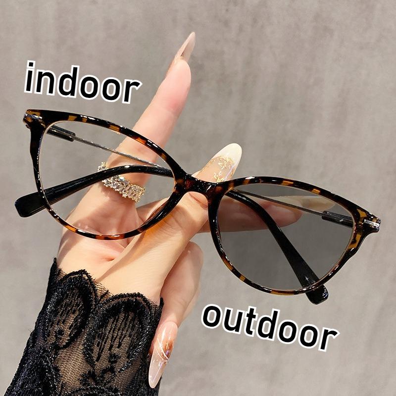 Vintage Retro Cat-Eye Frame Construction Myopia Nearsighted Myopia Eyewear Light Sensitive Color Changing Eyewear Lightweight Ultra Women Adults 0
Vintage Retro Cat-Eye Frame Construction Myopia Nearsighted Myopia Eyewear Light Sensitive Color Changing Eyewear Lightweight Ultra Women Adults 0