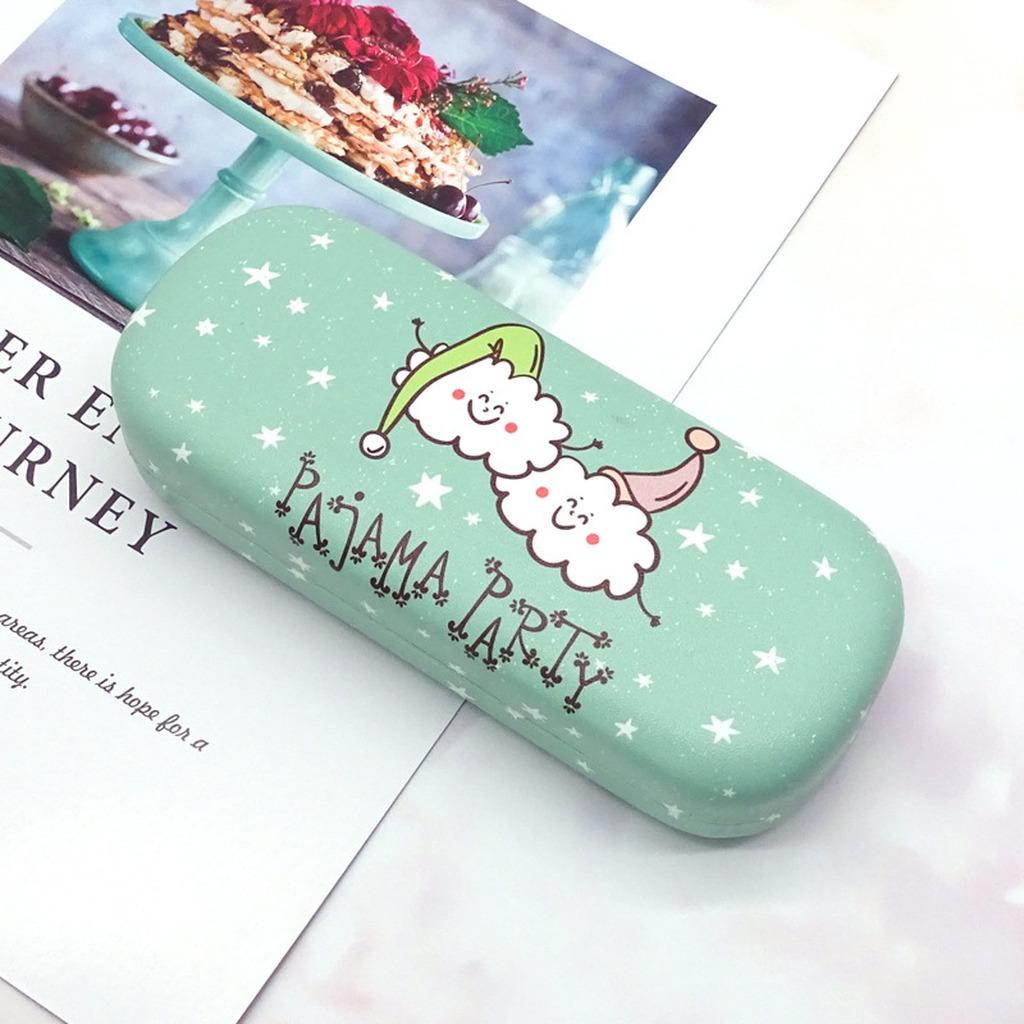 Hard Eyeglasses Case Compact Iron Frame Glasses Case Cartoon Star Eyeglasses Case Stylish Eyewear Storage Box For Home Storage зелёный
Hard Eyeglasses Case Compact Iron Frame Glasses Case Cartoon Star Eyeglasses Case Stylish Eyewear Storage Box For Home Storage зелёный