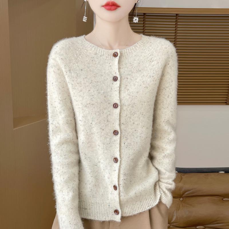 2024 Autumn/Winter Women s Pure Wool Knit Cardigan - Round Neck, Long Sleeve, Color Dot Design, Loose Fit L
2024 Autumn/Winter Women s Pure Wool Knit Cardigan - Round Neck, Long Sleeve, Color Dot Design, Loose Fit L