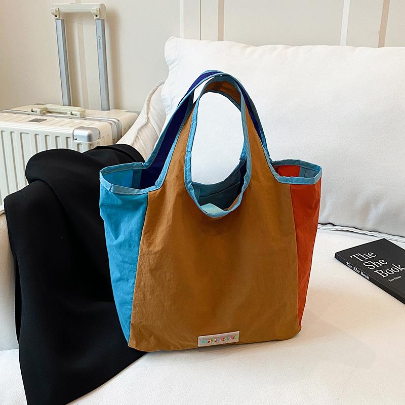 Multipurpose Retro Versatile Tote Bags Trendy Color Block Large Capacity Shoulder Bag Lightweight Foldable Fashi Storage Bags коричневий
Multipurpose Retro Versatile Tote Bags Trendy Color Block Large Capacity Shoulder Bag Lightweight Foldable Fashi Storage Bags коричневий