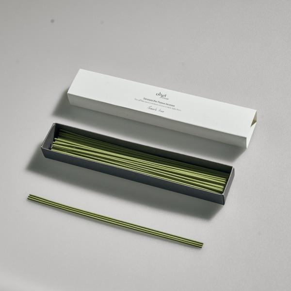 Ароматическая палочка Objet by Kundal Serenite Perfumery 60 г, корейская косметика с приятным ароматом
Ароматическая палочка Objet by Kundal Serenite Perfumery 60 г, корейская косметика с приятным ароматом
