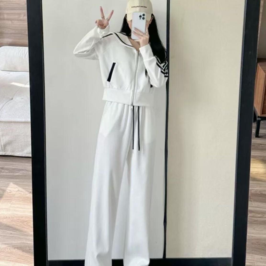 2026 Striped Spring/Autumn Casual Sports Jacket & Pants Two-Piece Set - Fashionable High-End Style S белый
2026 Striped Spring/Autumn Casual Sports Jacket & Pants Two-Piece Set - Fashionable High-End Style S белый