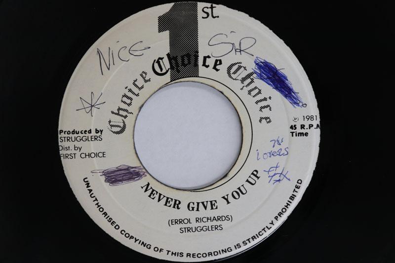 7inch Record STRUGGLERS Never Give You Up Version NONE 1ST CHOICE Jamaica Reggae Ska Dub Used
7inch Record STRUGGLERS Never Give You Up Version NONE 1ST CHOICE Jamaica Reggae Ska Dub Used
