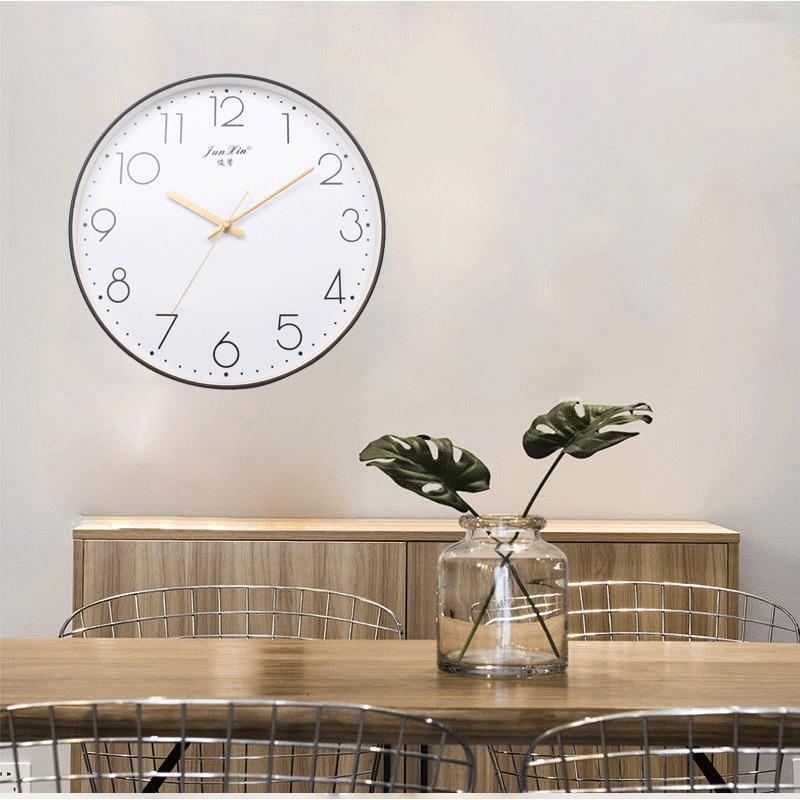 Wall Clock Is Simple and Silent, Light Luxury and Fashionable Home Living Room Clock 12-inch Round Wall-mounted Quartz Clock 26CM
Wall Clock Is Simple and Silent, Light Luxury and Fashionable Home Living Room Clock 12-inch Round Wall-mounted Quartz Clock 26CM