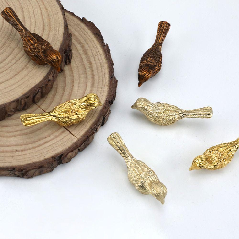 Modern Lucky Bird Furniture Handles Simple Hardware Accessories Cute Closet Door Handles Kitchen style 2
Modern Lucky Bird Furniture Handles Simple Hardware Accessories Cute Closet Door Handles Kitchen style 2