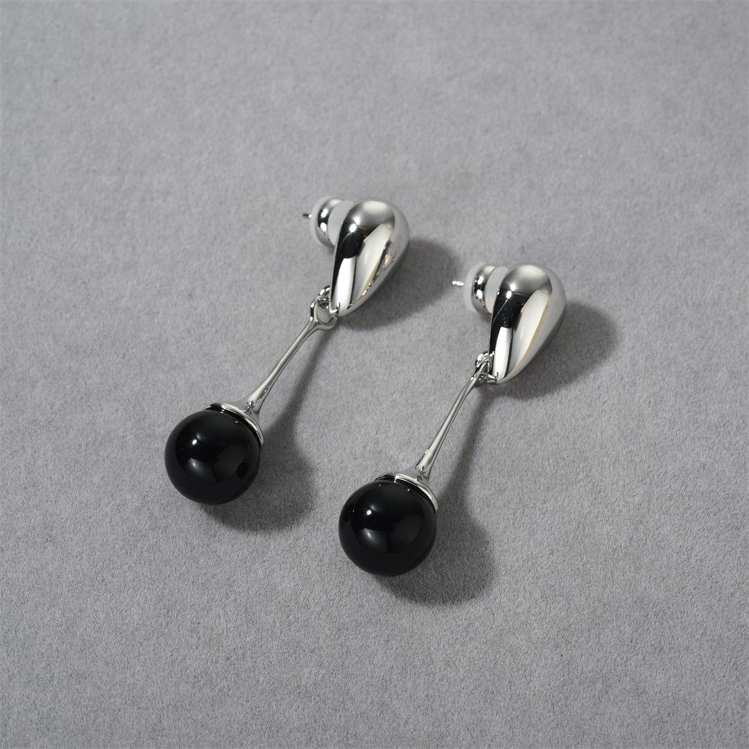 Long Natural Stone Fringed Earrings Femininity Simple And Versatile High-End Black Agate Stud Earrings
Long Natural Stone Fringed Earrings Femininity Simple And Versatile High-End Black Agate Stud Earrings