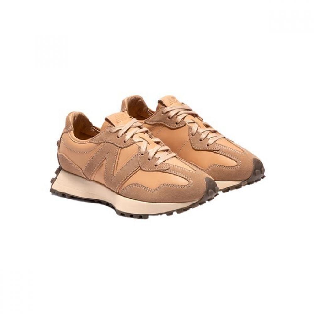New Balance Half Club New Balance New Balance Sneakers 327 Premium Leather Pack Toast 225
New Balance Half Club New Balance New Balance Sneakers 327 Premium Leather Pack Toast 225