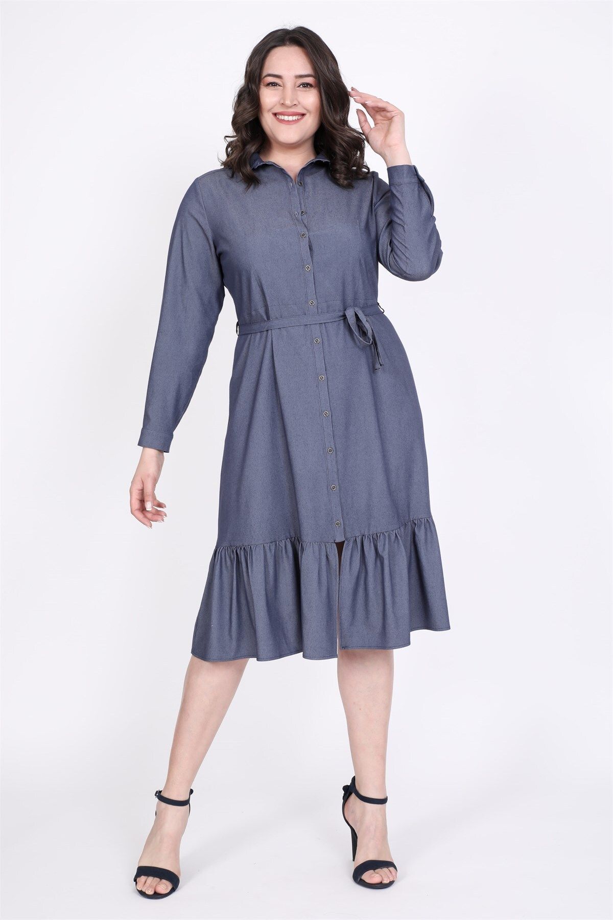 Женское платье-рубашка большого размера с юбкой с рюшами 2XL 
Женское платье-рубашка большого размера с юбкой с рюшами 2XL