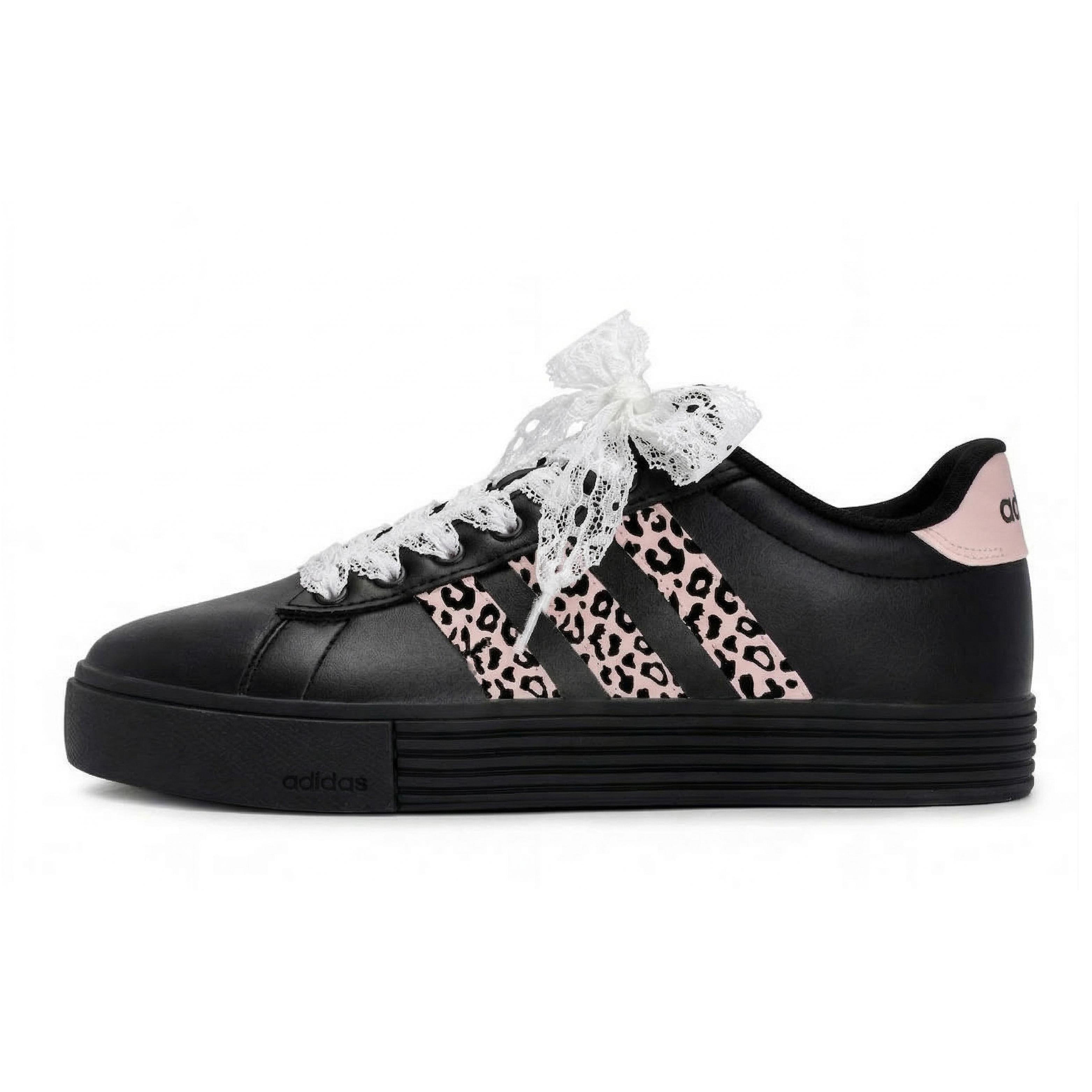 Adidas Daily 4.0 811 Manufacturing, Urban Chic Style Dreamy Slip Resistant Low top Skateboard Shoes Unisex Black Pink KH8004(Team80-) 40⅔
Adidas Daily 4.0 811 Manufacturing, Urban Chic Style Dreamy Slip Resistant Low top Skateboard Shoes Unisex Black Pink KH8004(Team80-) 40⅔