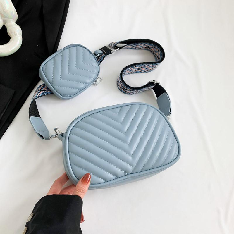 Chic And Minimalist Small Square Crossbody Bag For Women Stylish Trendy 2024 Spring Fashion синій
Chic And Minimalist Small Square Crossbody Bag For Women Stylish Trendy 2024 Spring Fashion синій