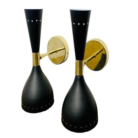 Черный итальянский настенный светильник Diabolo середины 1950-х годов, пара светильников, настенный светильник на заказ
Черный итальянский настенный светильник Diabolo середины 1950-х годов, пара светильников, настенный светильник на заказ