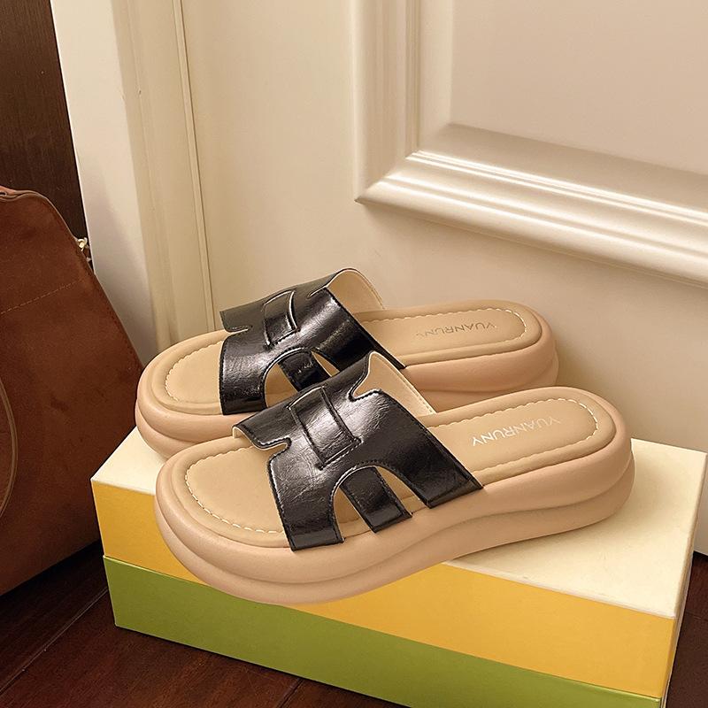 Slippers women s thick-soled versatile women s sandals one-word drag summer silver outer wear 2025 shoes casual new models 40 чёрный
Slippers women s thick-soled versatile women s sandals one-word drag summer silver outer wear 2025 shoes casual new models 40 чёрный