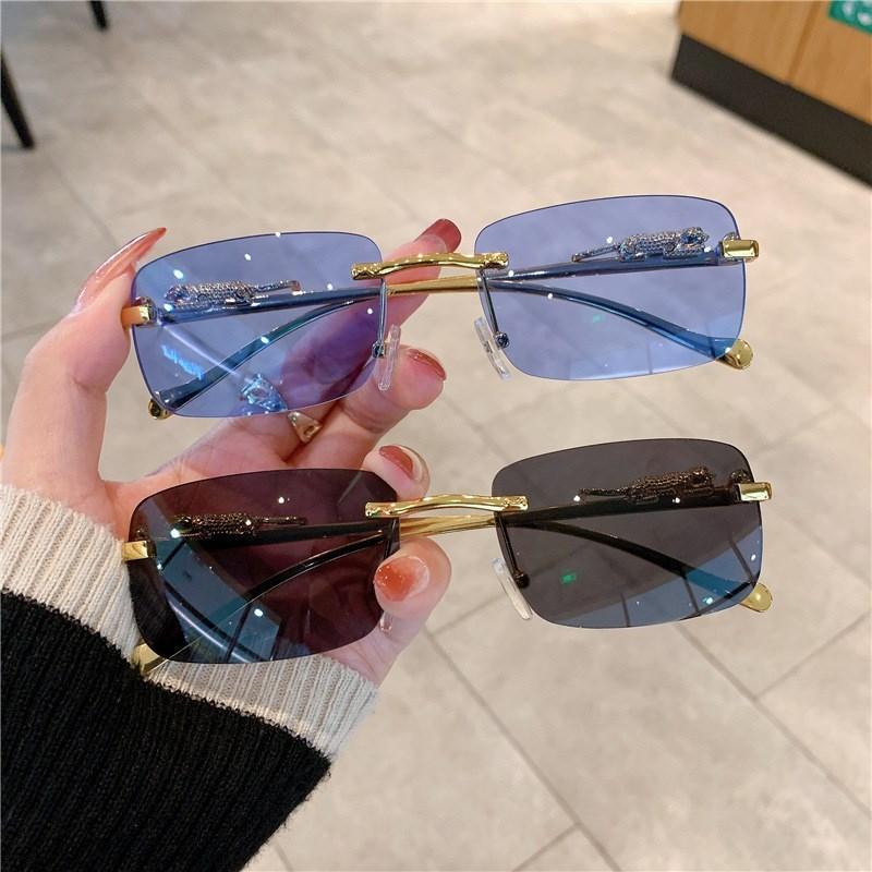 Women luxury Square Rimless Sunglasses Cheetah Decoration Frameless Gradient Lens Sun glasses Outdoor Protective UV Shades
Women luxury Square Rimless Sunglasses Cheetah Decoration Frameless Gradient Lens Sun glasses Outdoor Protective UV Shades