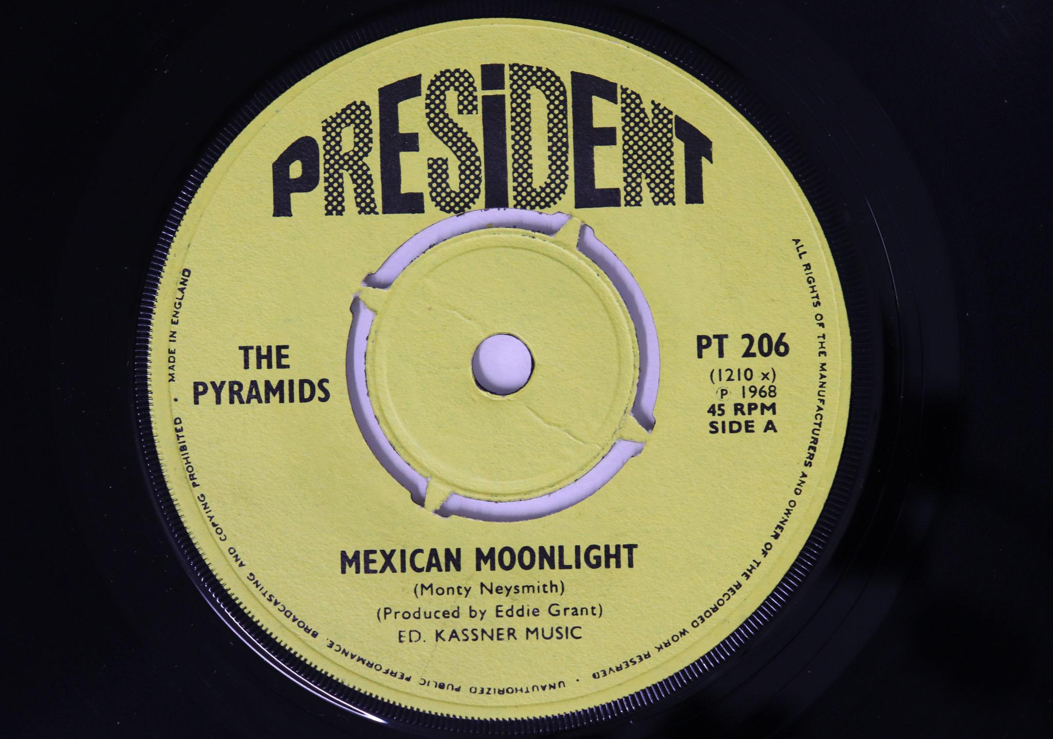 7inch Record PYRAMIDS Mexican Moonlight Mule PT206 PRESIDENT 1968 UK Reggae Ska Dub Used
7inch Record PYRAMIDS Mexican Moonlight Mule PT206 PRESIDENT 1968 UK Reggae Ska Dub Used