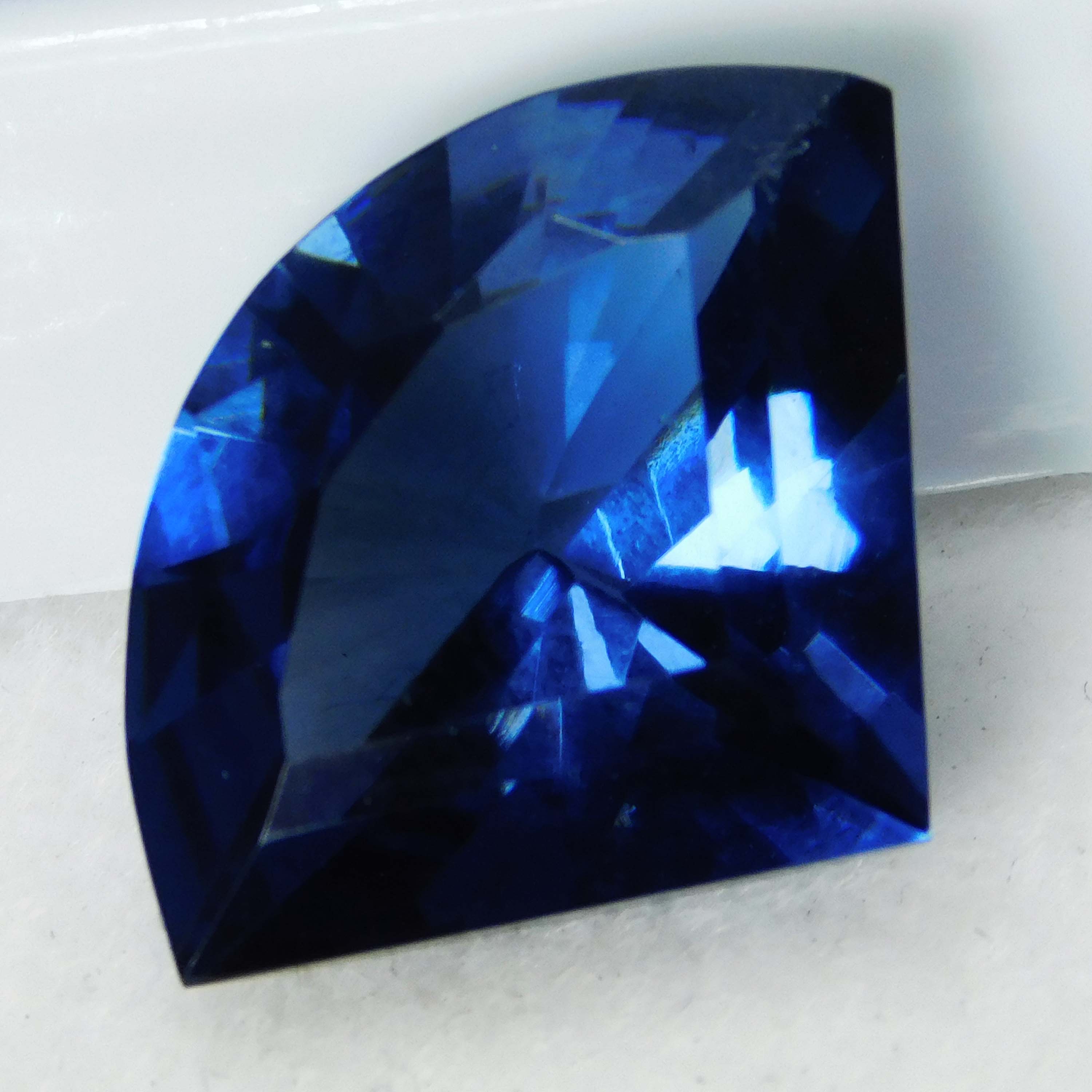 10.67 Ct Natural Blue Sapphire Loose Gemstone CERTIFIED Fancy Cut A-5251 16.3 mm approx синій
10.67 Ct Natural Blue Sapphire Loose Gemstone CERTIFIED Fancy Cut A-5251 16.3 mm approx синій