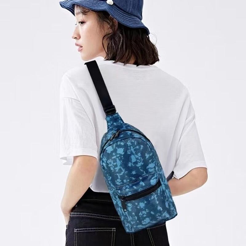 Men s Sporty Lightweight Chest Crossbody Bag
Men s Sporty Lightweight Chest Crossbody Bag