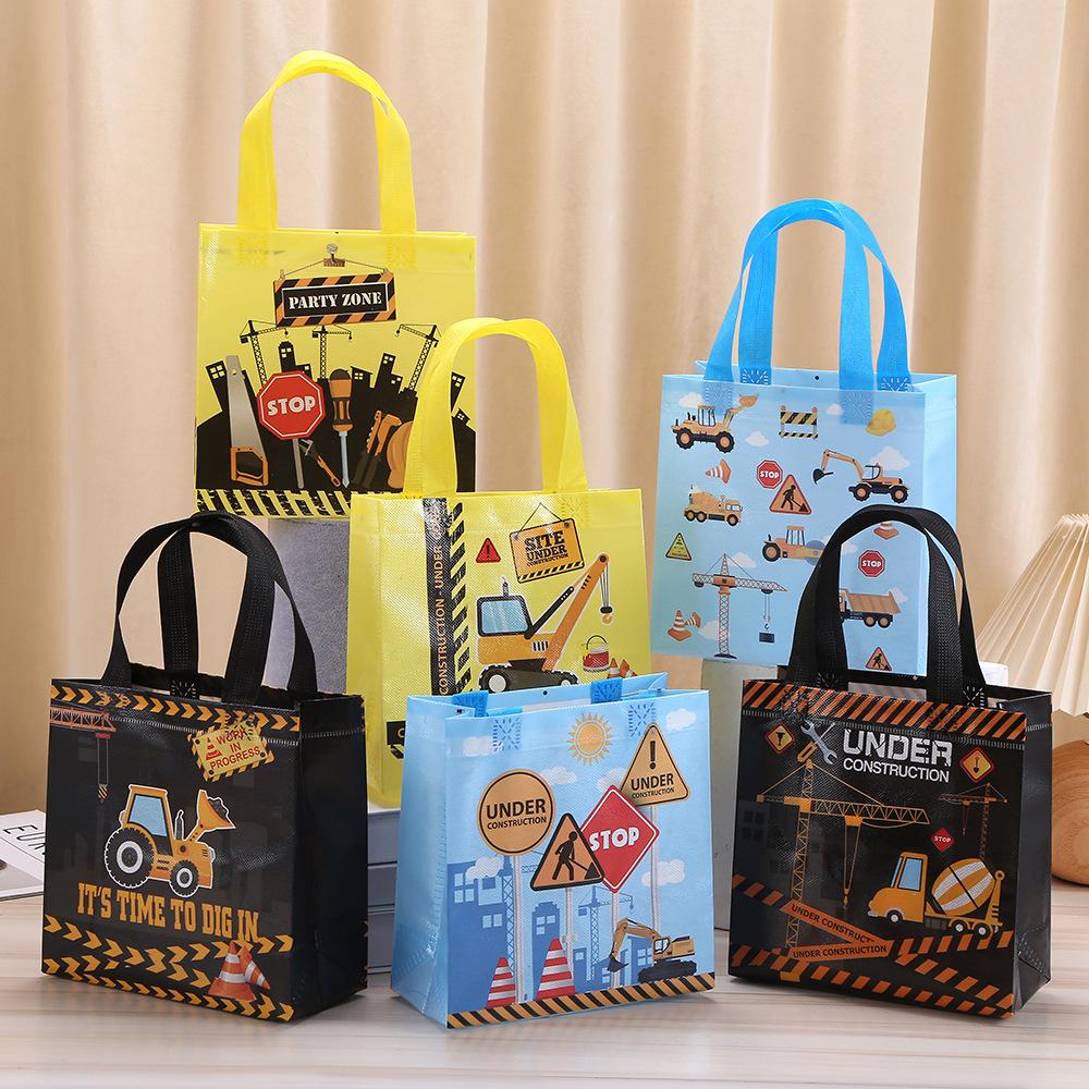 6Pcs Engineering Vehicle Theme Gift Packing Bag Construction Excavator Non-Woven Shopping Tote Bag for Kids Birthday Party Decor 20x20x9cm
6Pcs Engineering Vehicle Theme Gift Packing Bag Construction Excavator Non-Woven Shopping Tote Bag for Kids Birthday Party Decor 20x20x9cm