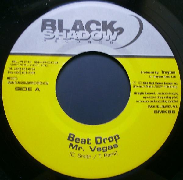 7inch Record MR. VEGAS - Beat Drop SMK86 Black Shadow Re 2006 Jamaica Reggae, Ska & Dub Used
7inch Record MR. VEGAS - Beat Drop SMK86 Black Shadow Re 2006 Jamaica Reggae, Ska & Dub Used