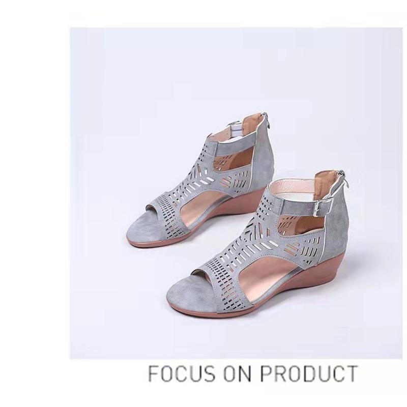 Желаю новые летние сандалии на танкетке с полым резным узором, с открытым носком, большого размера, с ремешком и пряжкой, женские 43 серый
Желаю новые летние сандалии на танкетке с полым резным узором, с открытым носком, большого размера, с ремешком и пряжкой, женские 43 серый