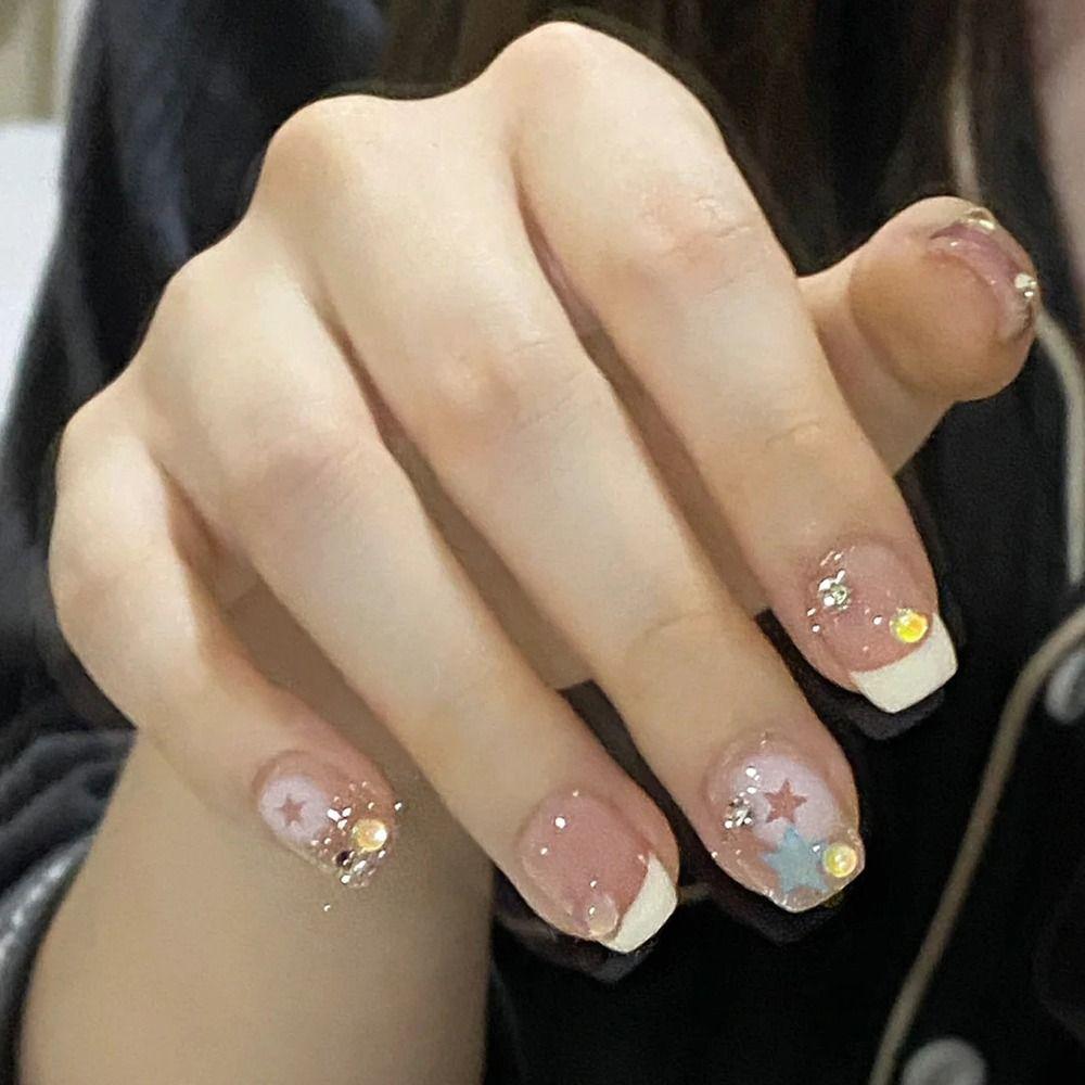 24Pcs/Box Detachable Rhinestone False Nail Short Length French Style Nails Glitter Flash Nail Women MJ-364
24Pcs/Box Detachable Rhinestone False Nail Short Length French Style Nails Glitter Flash Nail Women MJ-364