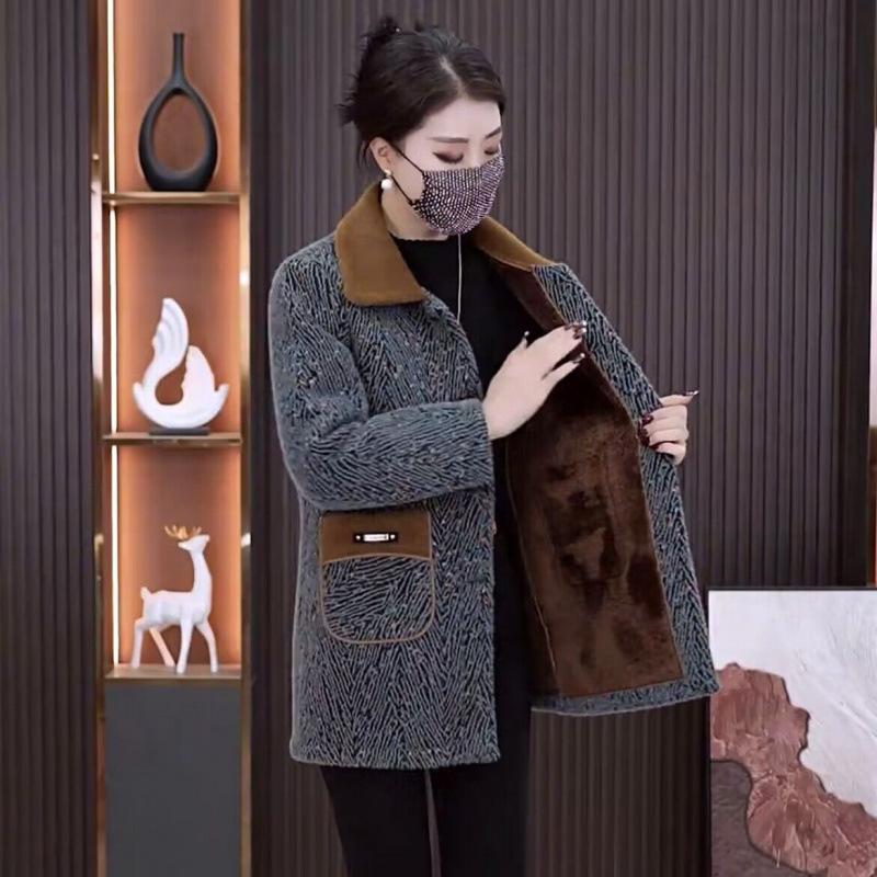 Middle-aged Mothers Autumn Winter Clothing Mid-length Designed Foreign-style Middle-aged Elderly Ladies Square Collar and Coat Ne Practical Use L
Middle-aged Mothers Autumn Winter Clothing Mid-length Designed Foreign-style Middle-aged Elderly Ladies Square Collar and Coat Ne Practical Use L