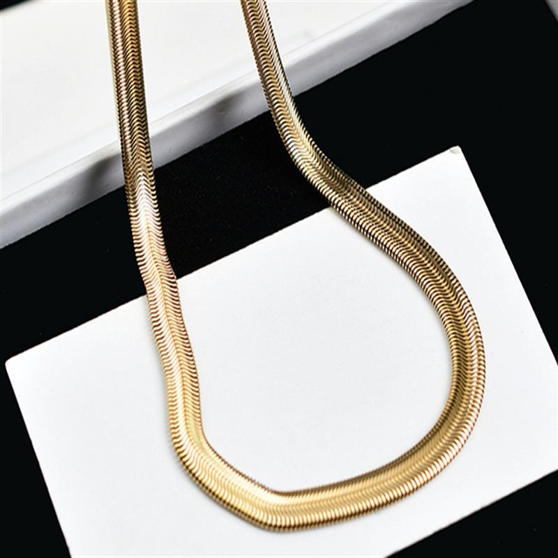 Exaggerated Titanium Steel Hip Hop Necklace: Women s Punk Design with Three-Dimensional Snake Bone Chain
Exaggerated Titanium Steel Hip Hop Necklace: Women s Punk Design with Three-Dimensional Snake Bone Chain