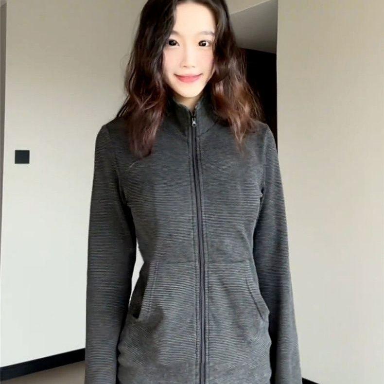 Women s Striped Jacket & Wide-Leg Pants Two-Piece Set for Spring/Autumn 2XL
Women s Striped Jacket & Wide-Leg Pants Two-Piece Set for Spring/Autumn 2XL