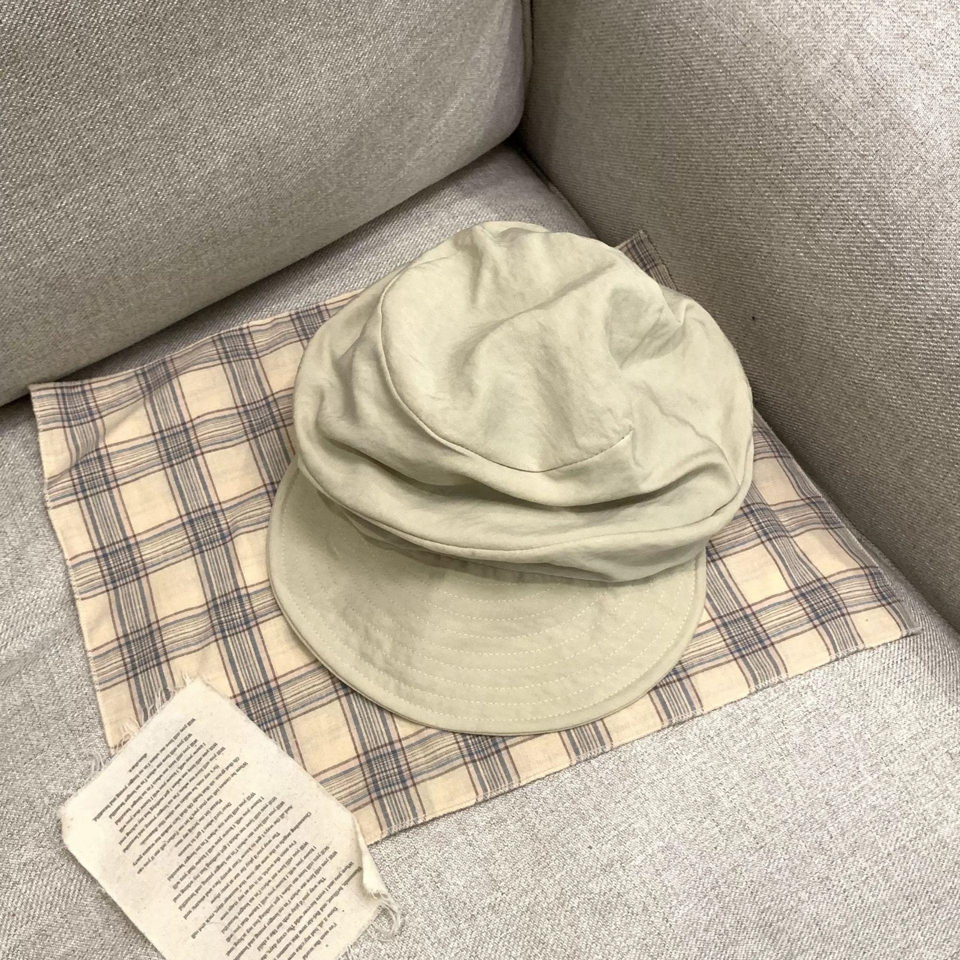 Japanese niche cotton and linen pleated cloud beret female spring and autumn face small newsboy hat octagonal painter hat One size fits all бежевий
Japanese niche cotton and linen pleated cloud beret female spring and autumn face small newsboy hat octagonal painter hat One size fits all бежевий