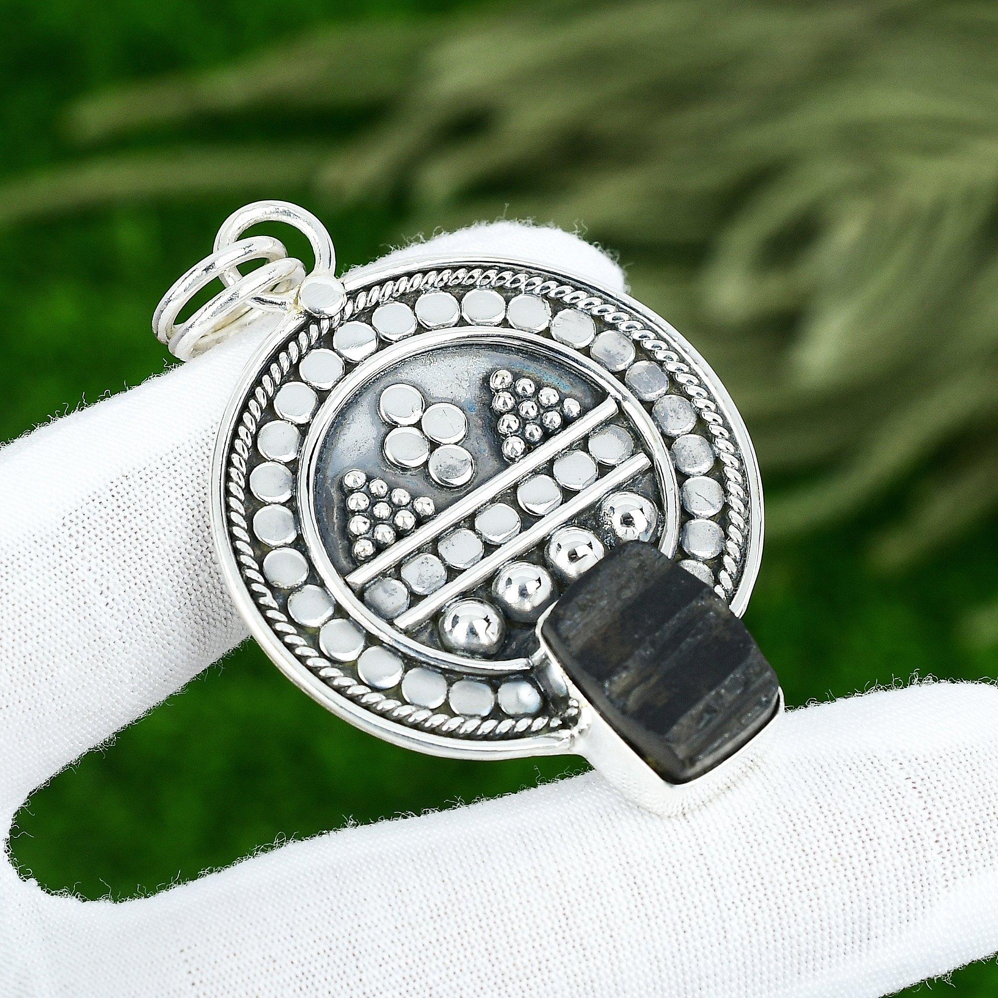 Friendship Day Sale 925 Silver Radiant Black Tourmaline Rough Stone Wife Pendant
Friendship Day Sale 925 Silver Radiant Black Tourmaline Rough Stone Wife Pendant