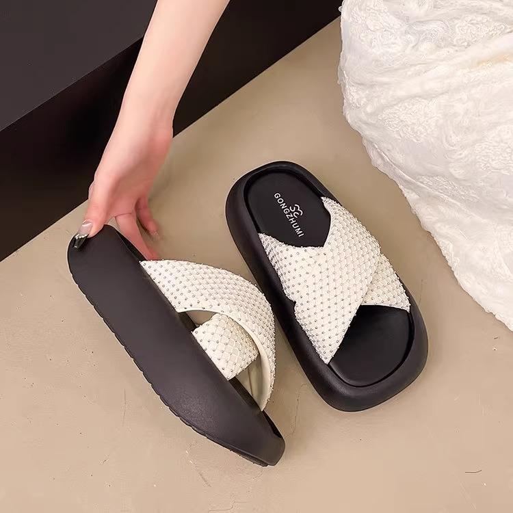 With skirt beach slippers simple cool slippers women s summer fashion versatile cross slippers 35
With skirt beach slippers simple cool slippers women s summer fashion versatile cross slippers 35