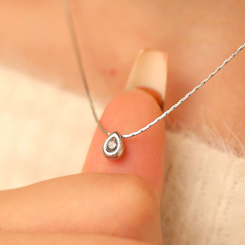 Fashion Gold Color Water Drop Pendant Necklace for Women Exquisite Crystal Zircon Clavicle Chain Necklace Zircon Accessories
Fashion Gold Color Water Drop Pendant Necklace for Women Exquisite Crystal Zircon Clavicle Chain Necklace Zircon Accessories
